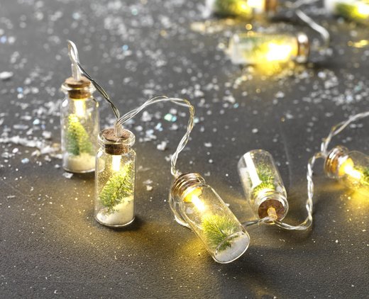 Lọ thủy tinh dây đèn led - Đồ handmade trang trí phòng trọ đẹp lung linh 5 cách decor trang trí phòng trọ đơn giản mà đẹp-8